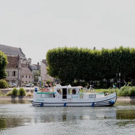 Appartement douillet au bord de l'Yonne Auxerre Extérieur photo