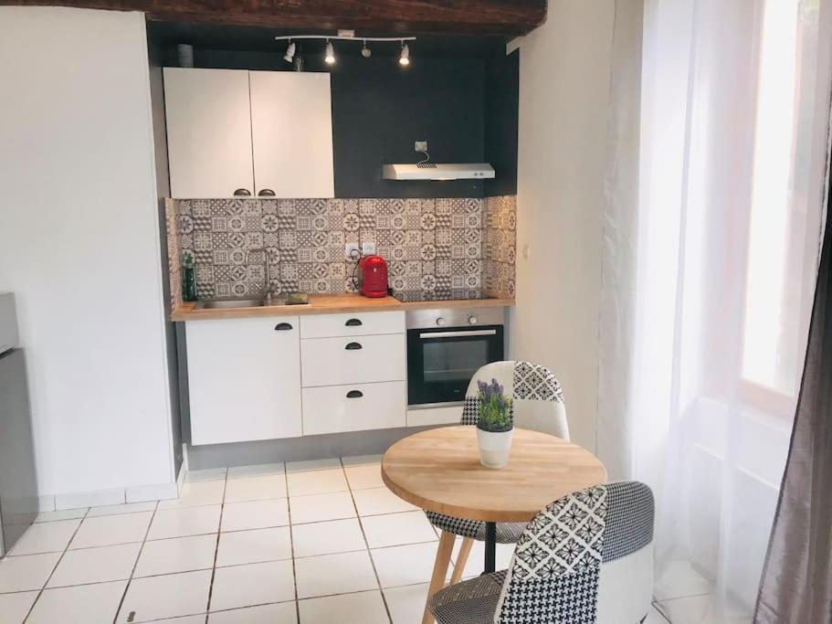 Douillet Au Bord De L'yonne Appartement